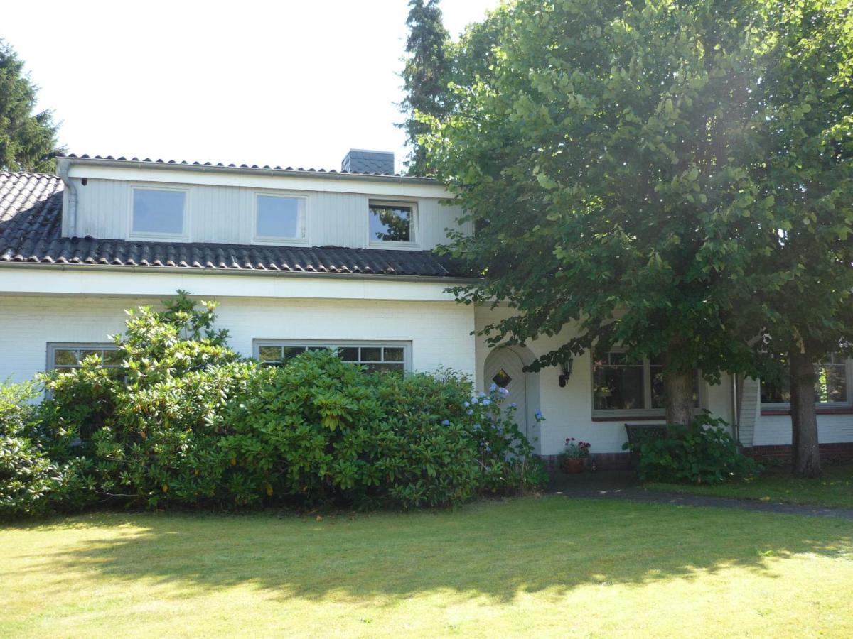 Eggers - Gemuetliche Ferienwohnung Im Erdgeschoss Wallsbull Exterior photo
